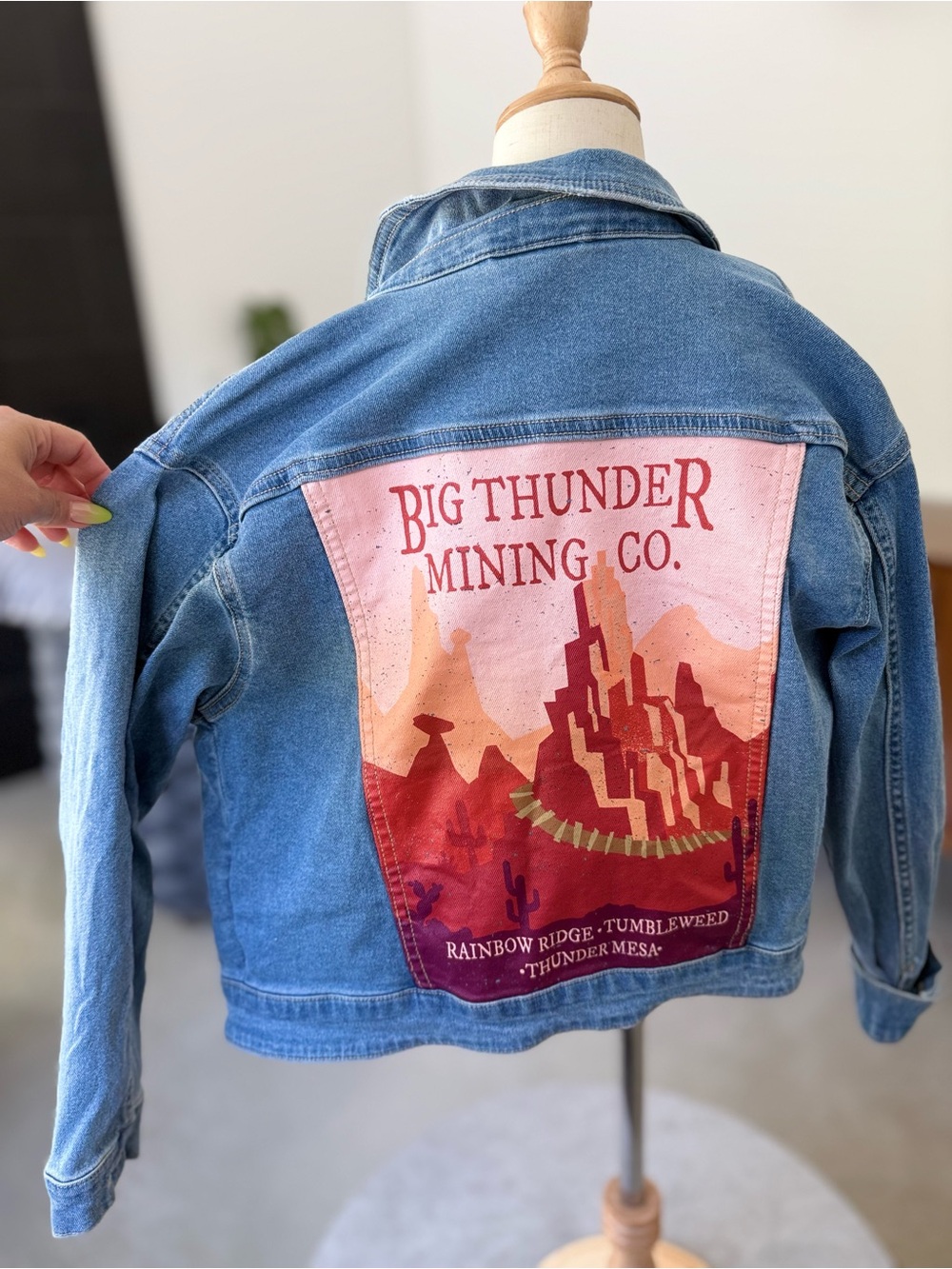 Disneyparks ily Frontierland  big thunder mountain Blue Denim Jacket